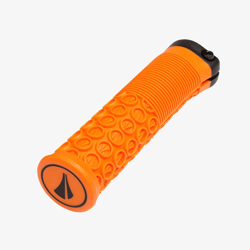 PUÑOS SDG GRIPS 135 MM X 33MM